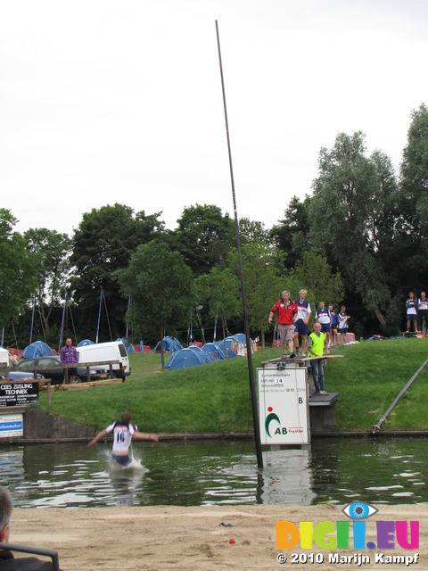 SX15381 Fierljeppen (far-leaping) competition in Ijlst